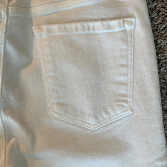 NWOT J Brand Mid Rise Capri, JB000876, Size 28 - Picture 11 of 11